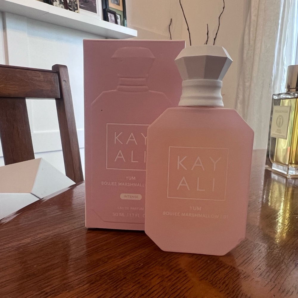 Kayali -Yum Boujee Marshmallow